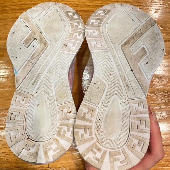 Fendi sneakers - Picture 4 of 4